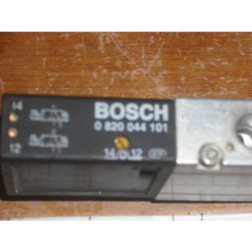 Bosch Rexroth 0 820 044 101  0820044101  DIRECTION CONTROL VALVE