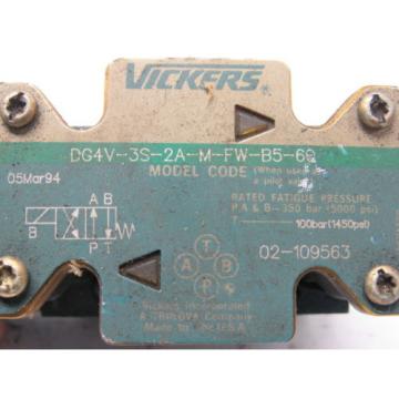 Vickers DG4V3S2AMFWB560 Solenoid Operated Directional Valve 110/120V Pump