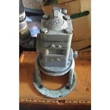 Vickers vane pump 2884865 v2230 2 11w hydrologic oil fluid great condition  Pump