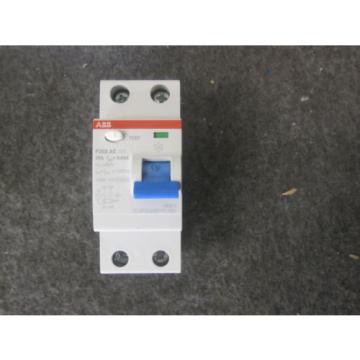 NEW ABB CIRCUIT BREAKER 2CSF202001R1250 INTERRUPTOR DIFERENCIAL