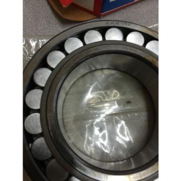 NEW IN BOX BOX SKF SPHERICAL ROLLER BEARING 22215 E