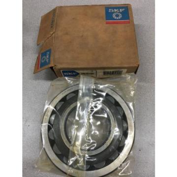 NEW IN BOX SKF SPHERICAL ROLLER BEARING 22314 CC/C3W33