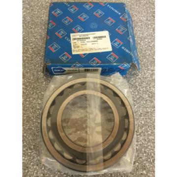 NEW IN BOX SKF SPHERICAL ROLLER BEARING 22222 CCK/W33