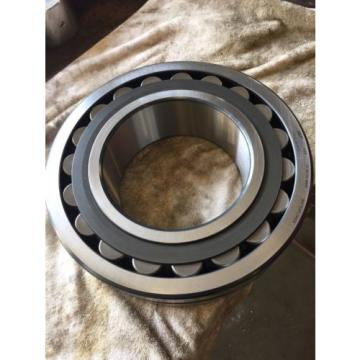 NEW SKF 22240 CC/W33 Explorer Spherical Roller Bearing *B24*