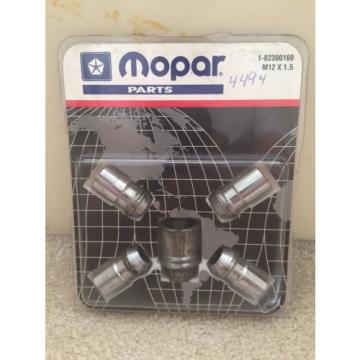 Locking Wheel Lug Nuts M12 X 1.5 W/exposed Lugs MOPAR 82300160