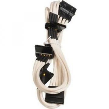 Cavo BitFenix Molex su 4x SATA Adapter 20 cm - sleeved bianco/nero