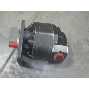 NEW MTE DELTA HYDRAULIC # 3352 Pump