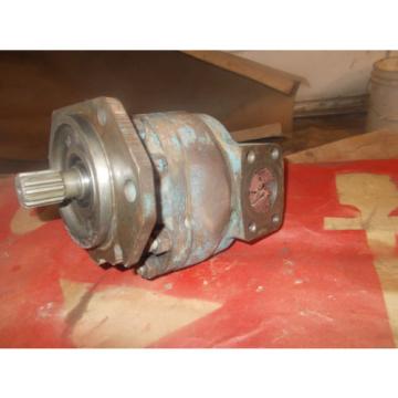 Case Excavator Vickers Hydraulic Gear S516537 Pump