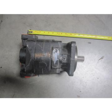 NEW PARKER COMMERCIAL HYDRAULIC # 3229210035 Pump