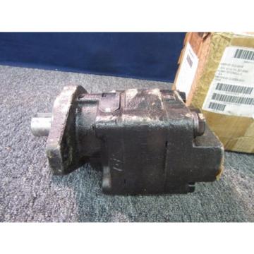 PARKER HYDRAULIC MOTOR 3249110378 DUMP TRUCK MILITARY 4320015120016 NEW Pump