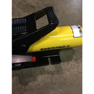 Enerpac PA136 Air Hydraulic Power 3000 Psi Max. Pump