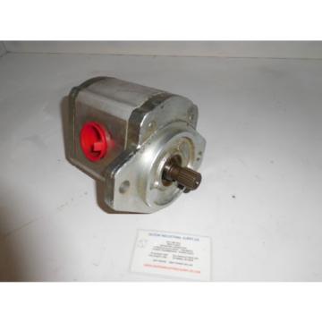 Haldex/Barnes W15A138L5K01N Hydraulic Gear Type Pump