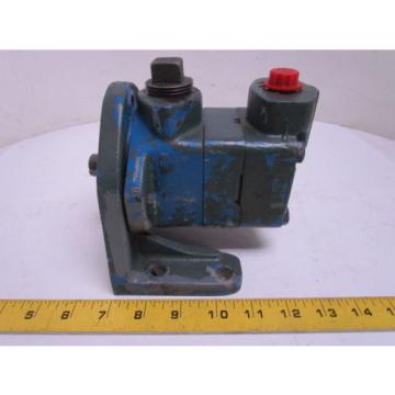 V102P6P1C20 Hydraulic Vane 6 Gal/Min w/Foot Mount Adaptor 1&#034;NPT Ports Pump