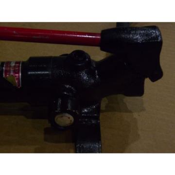 Izumi HP180 10,000 PSI Hand  Pump