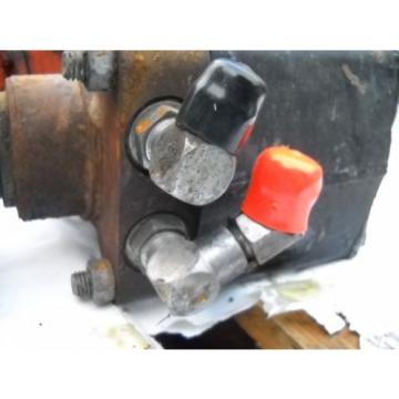 TRW 220 MAB 06003 HYDRAULIC MOTOR WITH 5 LUG HUB in weldable housing A1 220 85 Pump