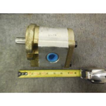 NEW REXROTH GEAR # 9510390073 Pump