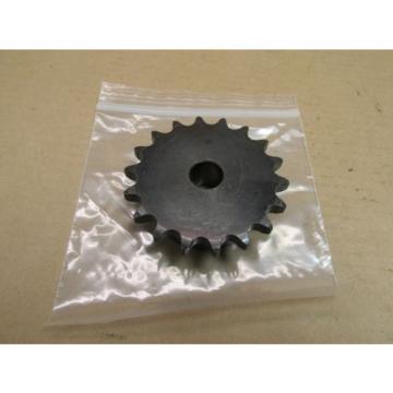 NEW CLOVER 40B18 ROLLER SPROCKET 40 B 18 #40 CHAIN 18 TOOTH 5/8&#034; PLAIN BORE