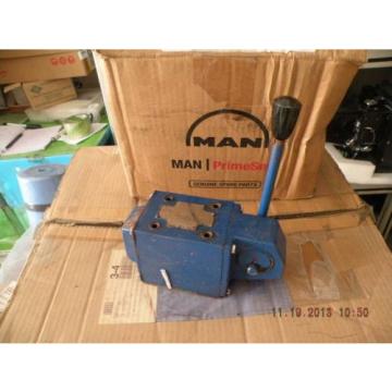 Man Rexroth R900587836 4WMM 10 J30/J DIRECTIONAL CONTROL VALVE