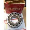 *NEW* SKF SPHERICAL ROLLER BEARING 22313C