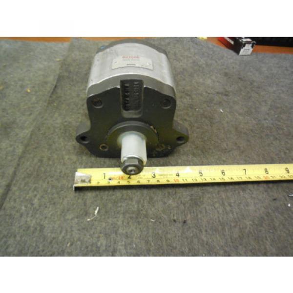 NEW REXROTH GEAR # F000510500 # 03W197361P104617148 Pump #2 image