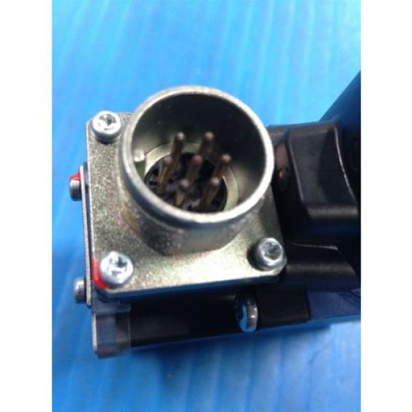 REXROTH 4WRAEB6EA30-22/G24N9K31/A1V PROPORTIONAL HYDRAULIC VALVE NEW NO BOX (U4 #5 image