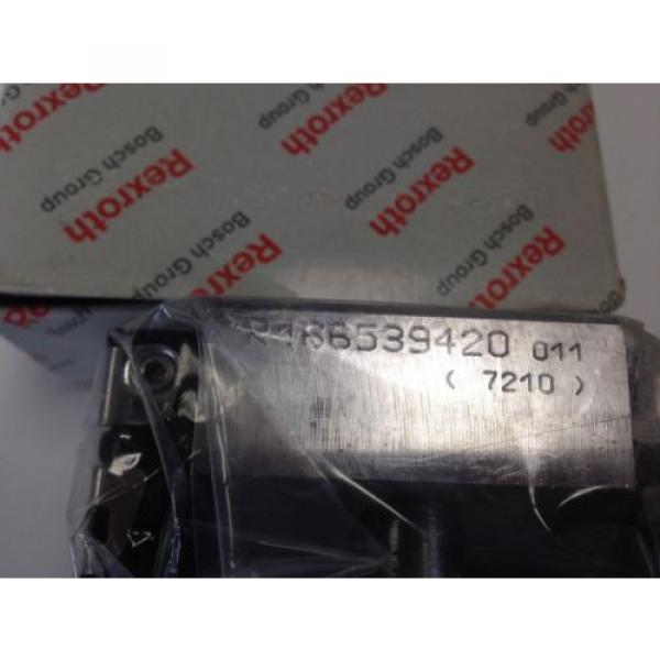 NEW REXROTH/BOSCH 5101-9638-A LINEAR RAIL BEARING R166539420  011 (7210) DD #2 image