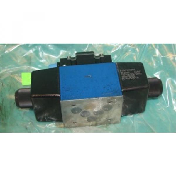 Mannesmann Rexroth 4WE10E40/CW110N9DK25L Hydraulic Solenoid Valve R900974964 #2 image