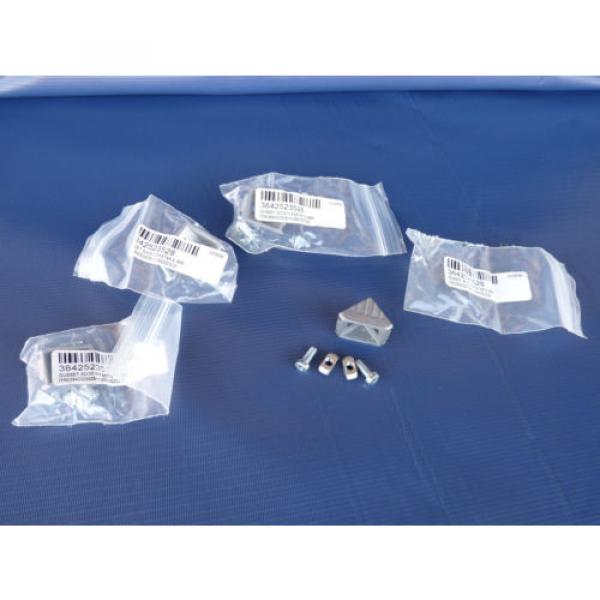 Set of 4 NEW Bosch Rexroth Gusset 3842523528 30x30 w/ Fastener 8-8mm Orig. Pkg. #1 image