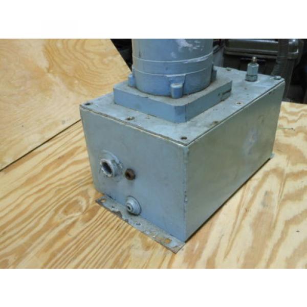 Delta Power Hydraulics Model B4 Hydraulic 3 PH 1.5 HP #3 Pump #6 image