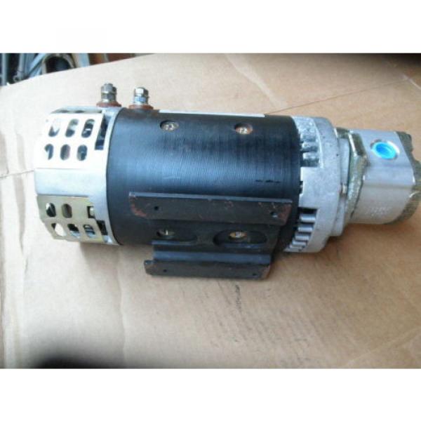 CROWN LIFT GE DC MOTOR HYDRAULIC BOSCH REXROTH 5BCG52MA100A 9510290001 NEW Pump #8 image