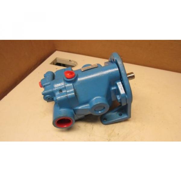 VICKERS PVB10 FRSWY 31 CG 20 HYDRAULIC AXIAL PISTON PVB 3000 PSI Pump #1 image