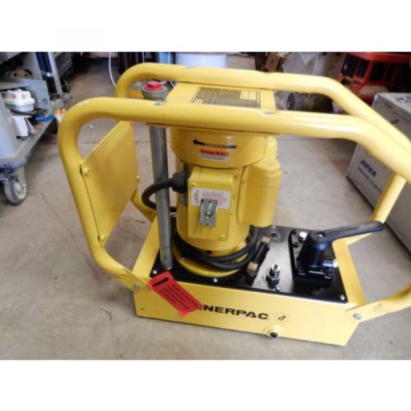 ENERPAC WE SERIES HYDRAULIC WEx4 5000PSI SINGLE ACTING MANUAL 3/2 VALVE NEW Pump #2 image