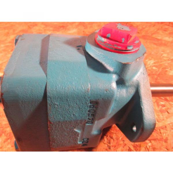 VICKERS V20 1P12P 1A11 HYDRAULIIC VANE  NOS EATON Pump #6 image