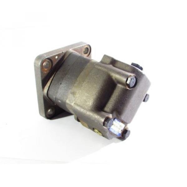 Eaton/CharLynn HYDRAULIC MOTOR # 1061013006 Pump #4 image