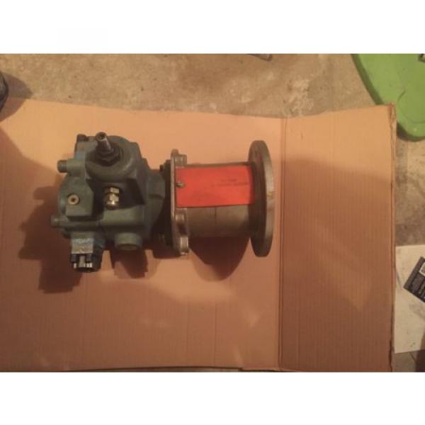 Continental PVR1520B15RF05F 20GPM Hydraulic Press Comp Vane  Pump #2 image