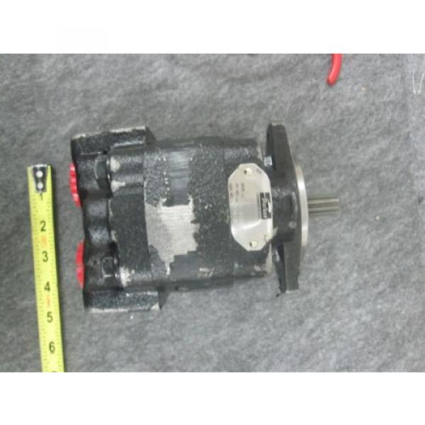 NEW PARKER COMMERCIAL HYDRAULIC # 3269110488 Pump #1 image