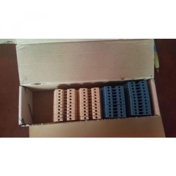 ABB / Entrelec 0195 486 04 terminal blocks new in box  lot of 41  21 blue 20 tan #1 image