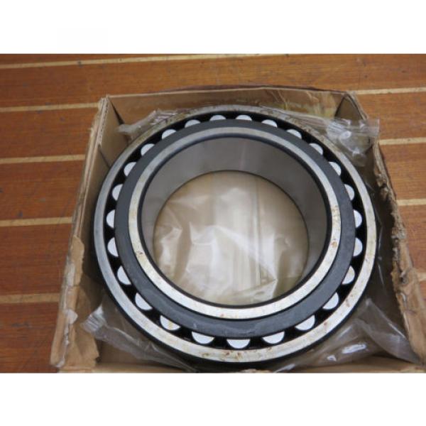 SKF 23026 CC/C3W33 Spherical Roller Bearing 130mm ID 200mm OD 52mm Width #3 image