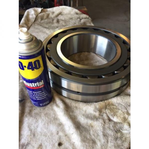 NEW SKF 22240 CC/W33 Explorer Spherical Roller Bearing *B24* #3 image