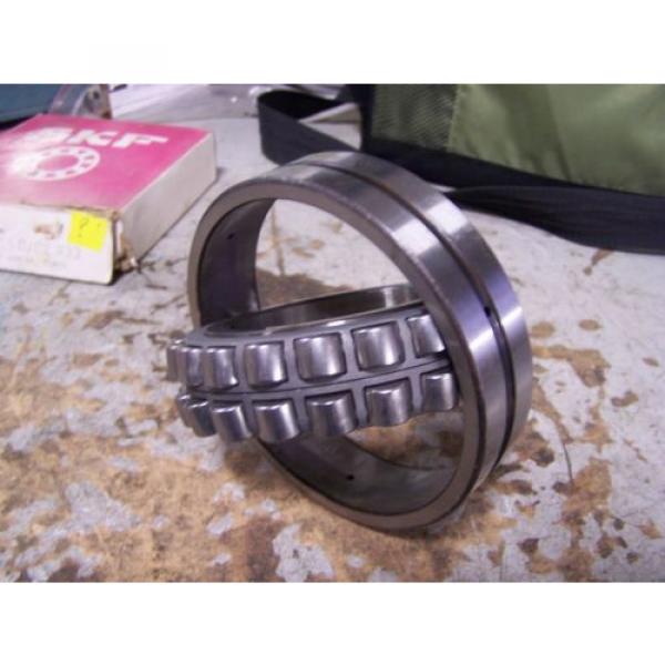 NEW SKF 22215 CJC2W33 SPHERICAL ROLLER BEARING #5 image