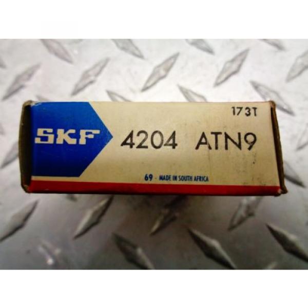 SKF DOUBLE ROW BALL BEARING 4202 ATN9 NEW OTHER #2 image