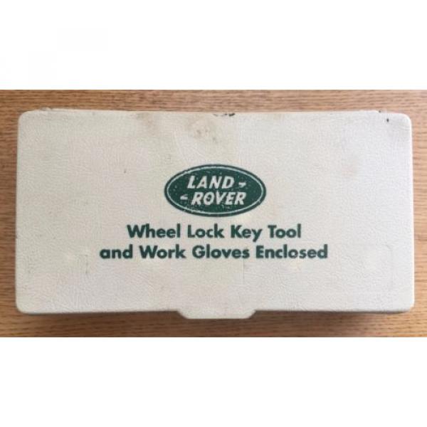 Genuine Land Rover Discovery Series 2 P38 Range Rover Locking Lug Nut Kit w/ Key #1 image