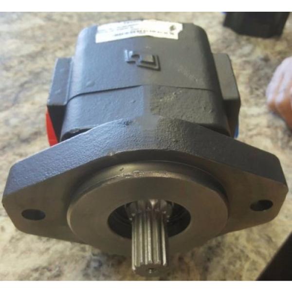 P2100C386AD211587, Permco, Hydraulic Gear  Pump #2 image