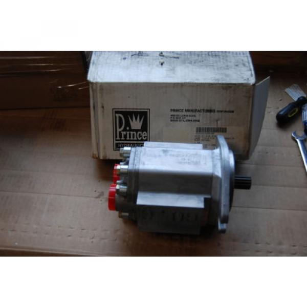 PRINCE HYDRAULIC GEAR  SP25A52D9H1R 2500 PSI NEW Pump #1 image