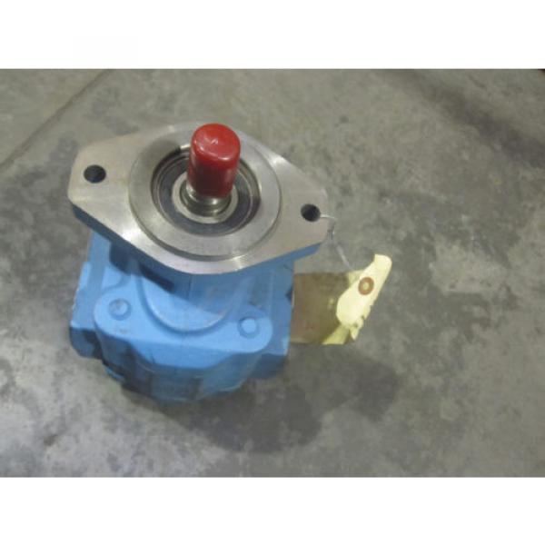 NEW PERMCO HYDRAULIC # M5100A7860FXQ2532 Pump #3 image