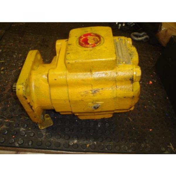 Commercial Shearing Inc. Hydraulic Motor Series 25X M25X998BEVL Pump #1 image