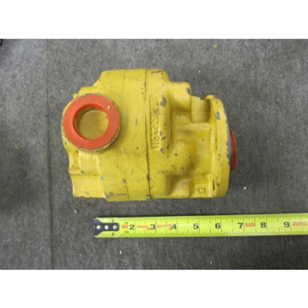 NEW HAMWORTHY HYDRAULIC # R2W1608YB8C5A 675987/93 Pump #2 image