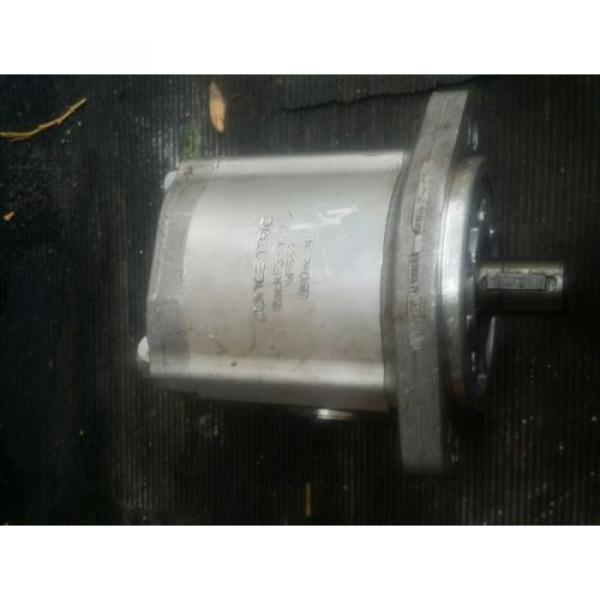 concentric 4F669 hydraulic pump Pump #1 image