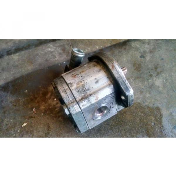 JS J.S. John S Haldex Barnes 114257 2296 9T 5/8 Shaft Hydraulic Gear  Pump #2 image