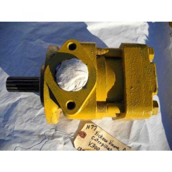 VICKERS V300 24 20A 11 S55LH HYDRAULIC off CATERPILLAR CAT Pump #4 image